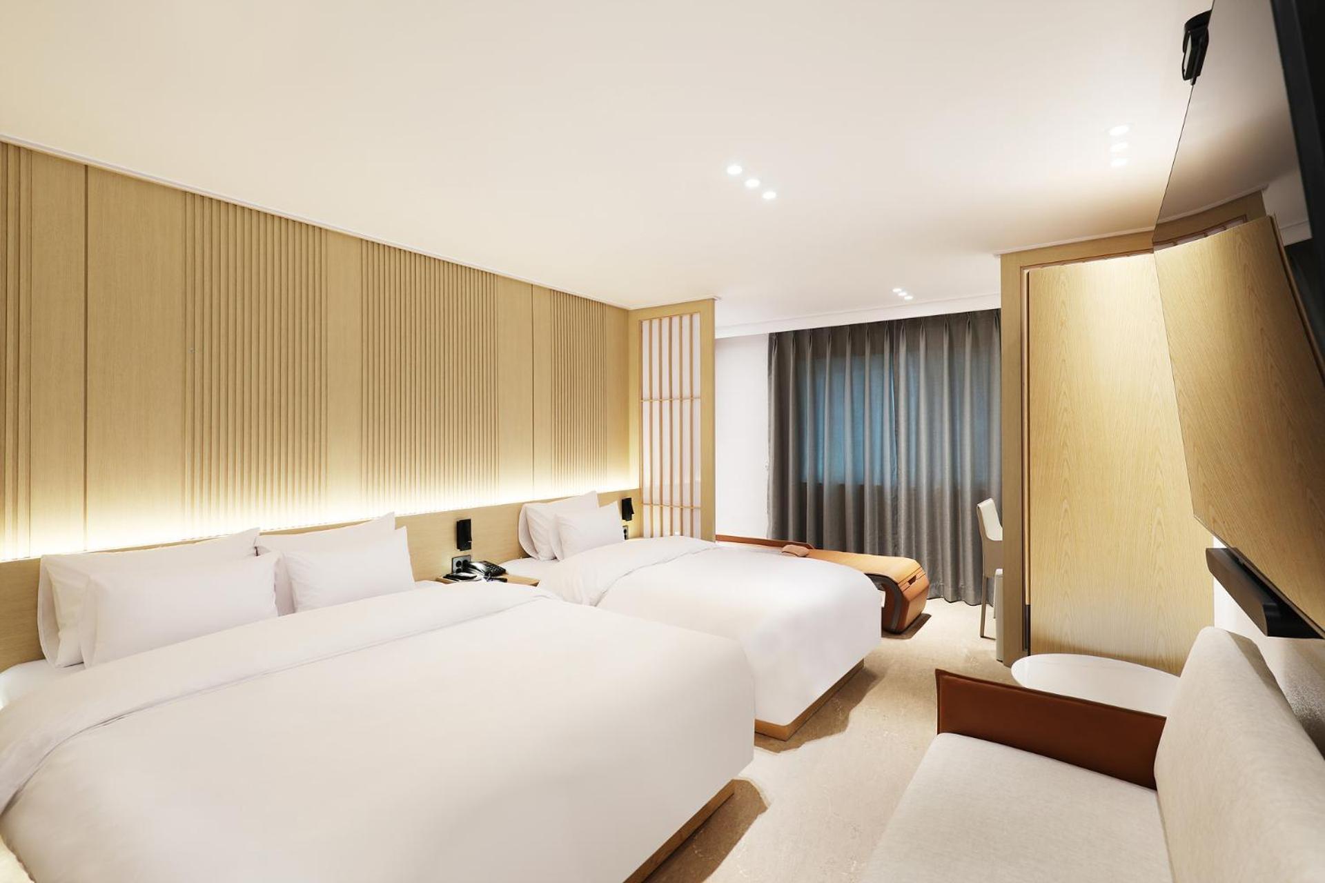 Hotel Browndot Airport New *