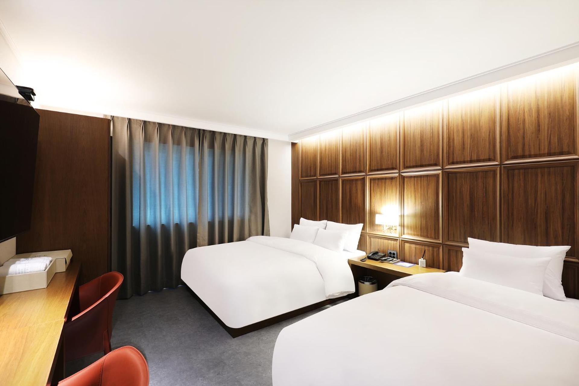 Browndot Airport New Hotel *